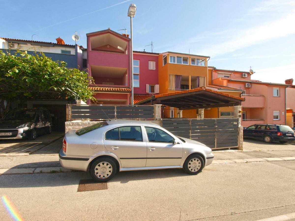 Apartments Oriana 898 Pula Exterior photo