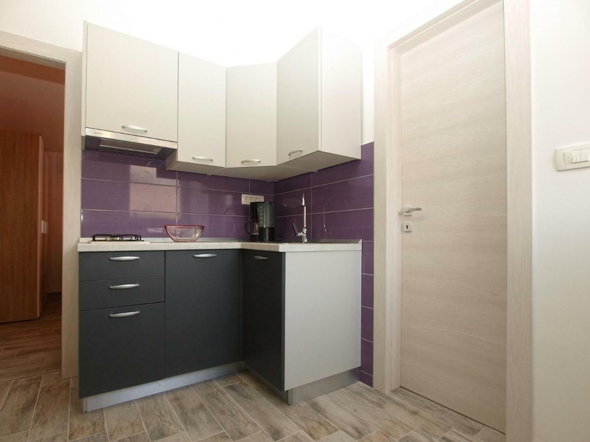 Apartments Oriana 898 Pula Exterior photo