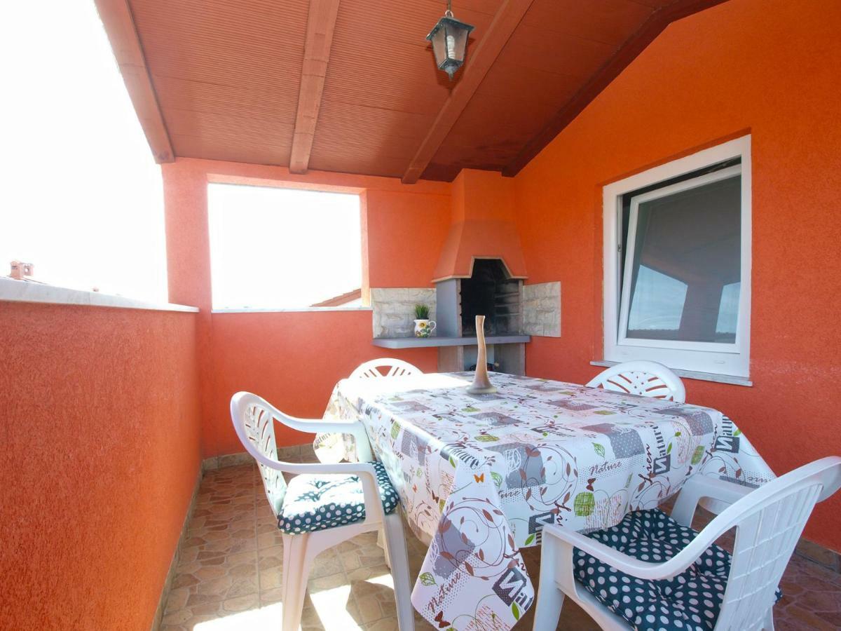 Apartments Oriana 898 Pula Exterior photo