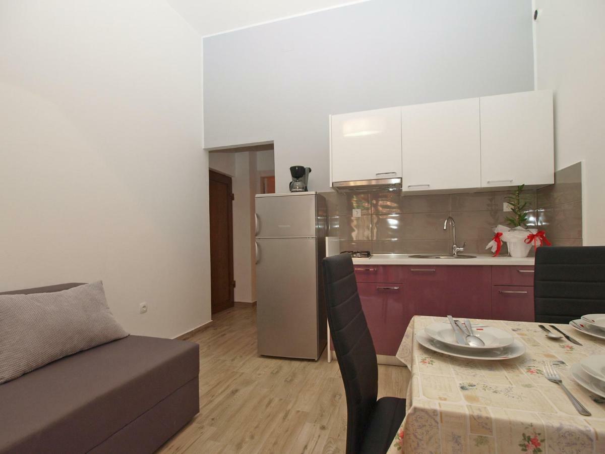 Apartments Oriana 898 Pula Exterior photo